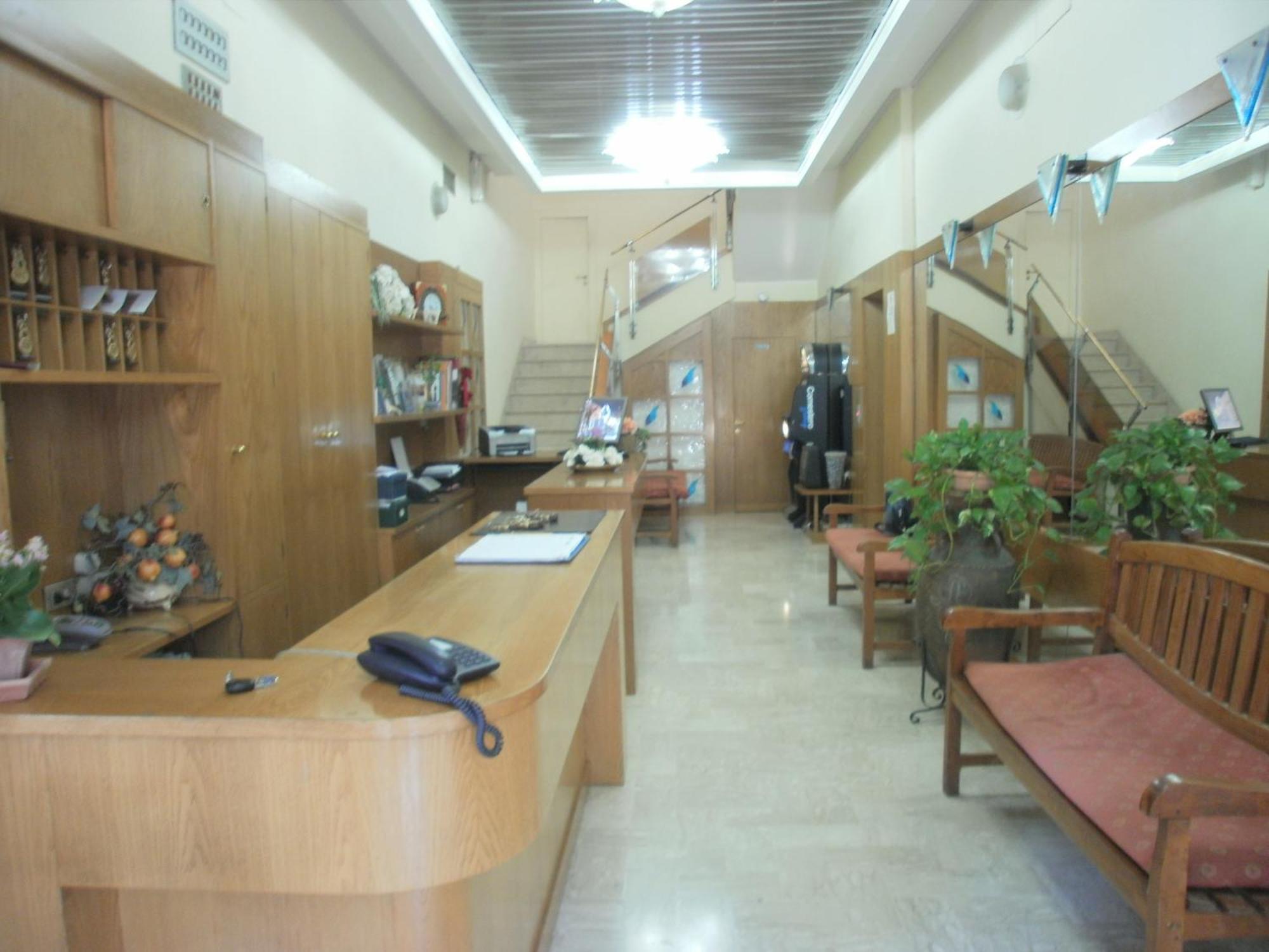 Hotel Manzoni Перуджа Екстериор снимка